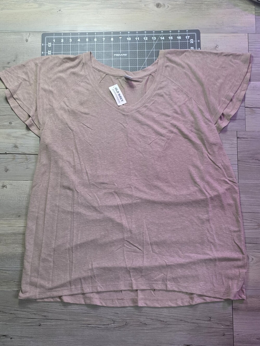 Old Navy Women's Tan V-Neck Short Sleeve Tee